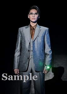 瑠風輝 舞台写真／宙組梅田芸術劇場メインホール、日生劇場公演『FLYING SAPA ―フライング サパ―』