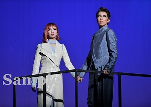 真風・星風 舞台写真／宙組梅田芸術劇場メインホール、日生劇場公演『FLYING SAPA ―フライング サパ―』