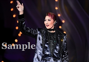 珠城りょう 舞台写真／月組大劇場公演『WELCOME TO TAKARAZUKA ―雪と月と花と―』『ピガール狂騒曲』