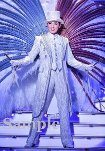 珠城りょう 舞台写真／月組大劇場公演『WELCOME TO TAKARAZUKA ―雪と月と花と―』『ピガール狂騒曲』