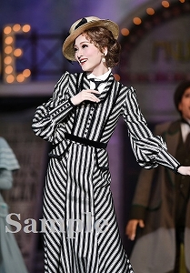 美園さくら 舞台写真／月組大劇場公演『WELCOME TO TAKARAZUKA ―雪と月と花と―』『ピガール狂騒曲』