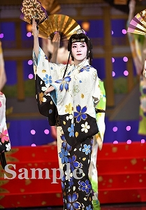 風間柚乃 舞台写真／月組大劇場公演『WELCOME TO TAKARAZUKA ―雪と月と花と―』『ピガール狂騒曲』