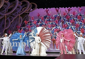 フィナーレ 舞台写真／月組大劇場公演『WELCOME TO TAKARAZUKA ―雪と月と花と―』『ピガール狂騒曲』