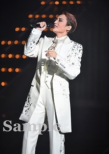 望海風斗 舞台写真／雪組特別公演『NOW! ZOOM ME!!』