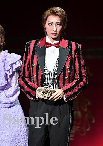 珠城りょう 舞台写真／月組東京公演『WELCOME TO TAKARAZUKA ―雪と月と花と―』『ピガール狂騒曲』