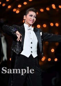 礼真琴 舞台写真／星組梅田芸術劇場メインホール公演『エル・アルコン―鷹―』『Ray―星の光線―』