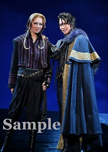 礼・咲城 舞台写真／星組梅田芸術劇場メインホール公演『エル・アルコン―鷹―』『Ray―星の光線―』