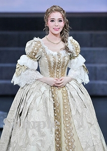小桜ほのか 舞台写真／星組梅田芸術劇場シアター・ドラマシティ公演『シラノ・ド・ベルジュラック』