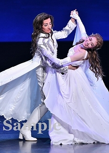 轟・小桜 舞台写真／星組梅田芸術劇場シアター・ドラマシティ公演『シラノ・ド・ベルジュラック』