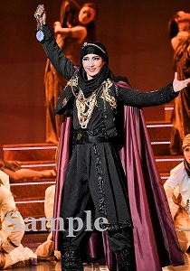 望海風斗 舞台写真／雪組大劇場公演『f f f―フォルティッシッシモ―』『シルクロード～盗賊と宝石～』
