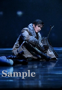 彩風咲奈 舞台写真／雪組大劇場公演『f f f―フォルティッシッシモ―』『シルクロード～盗賊と宝石～』