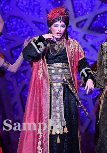 朝美絢 舞台写真／雪組大劇場公演『f f f―フォルティッシッシモ―』『シルクロード～盗賊と宝石～』