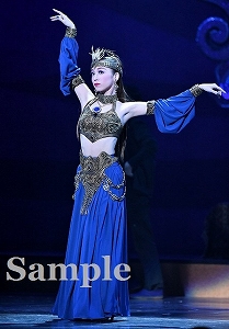 真彩希帆 舞台写真／雪組大劇場公演『f f f―フォルティッシッシモ―』『シルクロード～盗賊と宝石～』