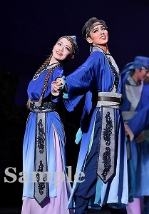 彩風・朝月 舞台写真／雪組大劇場公演『f f f―フォルティッシッシモ―』『シルクロード～盗賊と宝石～』