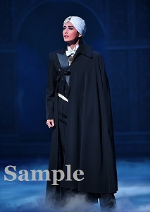 月城かなと 舞台写真／月組TBS赤坂ACTシアター公演『ダル・レークの恋』