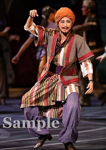 蓮つかさ 舞台写真／月組TBS赤坂ACTシアター公演『ダル・レークの恋』