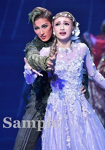 水美･華 舞台写真／花組大劇場公演『アウグストゥス―尊厳ある者―』『Cool Beast!!』