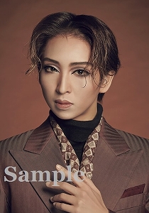 桜木みなと  スチール写真／宙組東京建物 Brillia HALL、梅田芸術劇場メインホール公演『Hotel Svizra House ホテル スヴィッツラ ハウス』