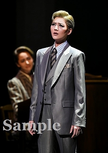 芹香斗亜  舞台写真／宙組東京建物 Brillia HALL公演『Hotel Svizra House ホテル スヴィッツラ ハウス』