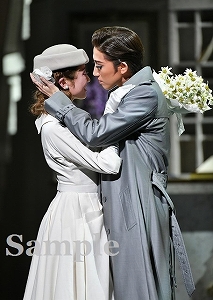 真風・潤  舞台写真／宙組東京建物 Brillia HALL公演『Hotel Svizra House ホテル スヴィッツラ ハウス』