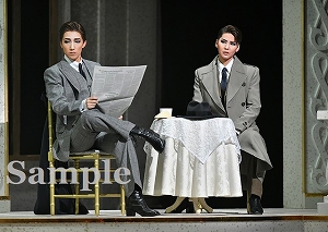 真風・瑠風  舞台写真／宙組東京建物 Brillia HALL公演『Hotel Svizra House ホテル スヴィッツラ ハウス』