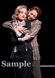 紫藤・遥羽  舞台写真／宙組東京建物 Brillia HALL公演『Hotel Svizra House ホテル スヴィッツラ ハウス』