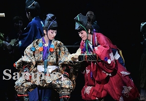 珠城・月城 舞台写真／月組大劇場公演『桜嵐記(おうらんき)』『Dream Chaser』