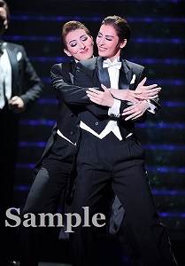 珠城・月城 舞台写真／月組大劇場公演『桜嵐記(おうらんき)』『Dream Chaser』