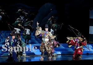 珠城・鳳月・月城 舞台写真／月組大劇場公演『桜嵐記(おうらんき)』『Dream Chaser』