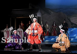 珠城・鳳月・月城 舞台写真／月組大劇場公演『桜嵐記(おうらんき)』『Dream Chaser』