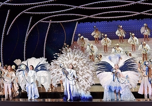 フィナーレ 舞台写真／月組大劇場公演『桜嵐記(おうらんき)』『Dream Chaser』