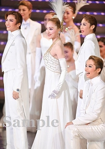 美園さくら 舞台写真／「珠城りょうサヨナラショー」