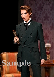 真風涼帆 舞台写真／宙組大劇場公演『シャーロック・ホームズ―The Game Is Afoot!―』『Delicieux（デリシュー）!―甘美なる巴里―』