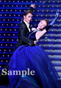 真風･潤 舞台写真／宙組大劇場公演『シャーロック・ホームズ―The Game Is Afoot!―』『Delicieux（デリシュー）!―甘美なる巴里―』