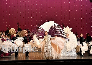 フィナーレ 舞台写真／雪組全国ツアー公演『ヴェネチアの紋章』『ル・ポァゾン 愛の媚薬―Again―』