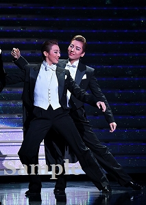 珠城・輝月 舞台写真／月組東京公演『桜嵐記(おうらんき)』『Dream Chaser』