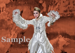 礼真琴 舞台写真／星組 舞浜アンフィシアター公演『VERDAD(ヴェルダッド)!!』