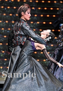 朝美･夢白 舞台写真／雪組大劇場公演『CITY HUNTER』『Fire Fever!』