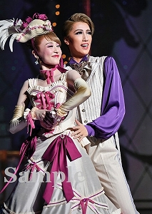 真風･潤 舞台写真／宙組東京公演『シャーロック・ホームズ―The Game Is Afoot!―』『Delicieux（デリシュー）!―甘美なる巴里―』