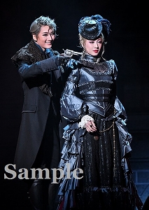 芹香･潤 舞台写真／宙組東京公演『シャーロック・ホームズ―The Game Is Afoot!―』『Delicieux（デリシュー）!―甘美なる巴里―』