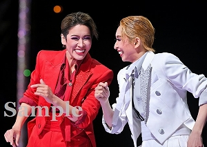 桜木･和希 舞台写真／宙組東京公演『シャーロック・ホームズ―The Game Is Afoot!―』『Delicieux（デリシュー）!―甘美なる巴里―』