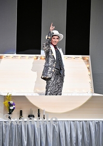 水美舞斗 舞台写真／花組KAAT神奈川芸術劇場公演『銀ちゃんの恋』