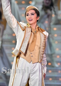 暁千星 舞台写真／月組博多座公演『川霧の橋』『Dream Chaser―新たな夢へ―』