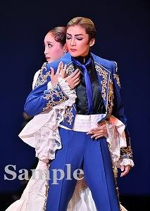 鳳月･天紫 舞台写真／月組博多座公演『川霧の橋』『Dream Chaser―新たな夢へ―』