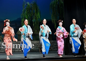 月城　他 舞台写真／月組博多座公演『川霧の橋』『Dream Chaser―新たな夢へ―』