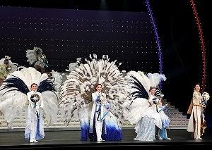 フィナーレ 舞台写真／月組博多座公演『川霧の橋』『Dream Chaser―新たな夢へ―』