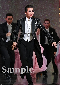 礼真琴 舞台写真／星組東京公演『柳生忍法帖』『モアー・ダンディズム！』