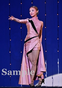 潤花 舞台写真／宙組全国ツアー公演『バロンの末裔』『アクアヴィーテ（aquavitae）!!』