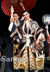 ！期間限定セール！【新品】月組 宝塚大劇場公演 今夜,ロマンス劇場で 宝塚月組「今夜ロマンス劇場で／FULL SWING ！」 - まきの内科