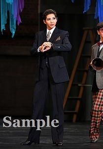 夢奈瑠音 舞台写真／月組大劇場公演『今夜、ロマンス劇場で』『FULL SWING！』